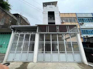 RedDoorz at Ramelau near AP Pettarani - Macáçar - 8