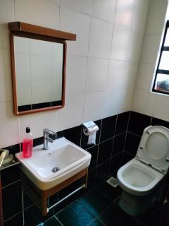 MONISA HOUSE - Nairobi - 8