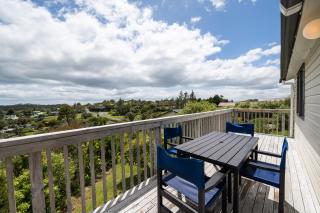 Paihia Coastal 2 Bedroom Cottages - 9
