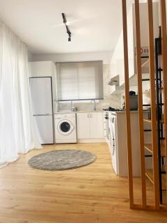 Luxury City Retreat- 2-Bedroom, 2-Bath Apartment - Nicosia - 1