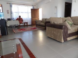 Uzuri Coastal Apartment - Mombassa - 5