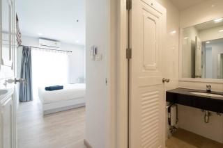 Brand New Patong Apartment 1-Bedroom - Patong Beach - 3