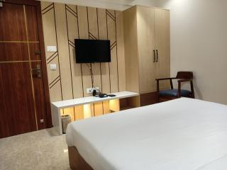 Hotel Suvarnam Residency - Ahmadnagar - 9