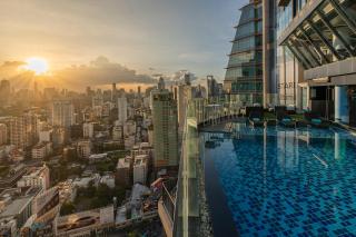 Montraj Continent Sukhumvit Bangkok - 8