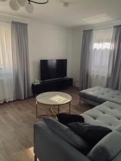 Moderne und stilvolle 3 Zimmer Wohnung - 1