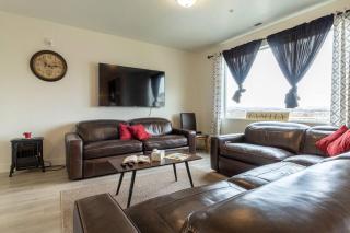 3 Bedroom Condo, Pool, Perfect for Families, Free Parking, Free Fast Wi-Fi - 8