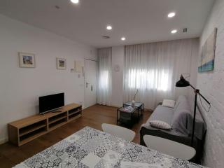 Apartamento PB 30min Sagrada Familia, 10 min playa - 0