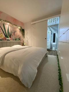 L'appart'hôtel - Appartement Deluxe avec Spa privatif & Autres Appartements Standards à thèmes sans spa - 9