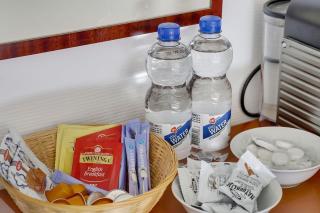 City-centre, Canal-house, luxurious , stylish bedroom, ensuite bathroom - 3