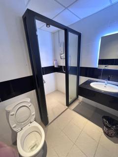 Seaview Mansion One 2R2B George Town Gleneagles Gurney Komtar by Cozy Cottage Haven - 1