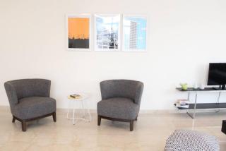 Modern 3 Bed 3 Bath Apt w Sea View - 5