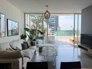 Dreamy 3BR Penthouse w a Super Terrace - 7