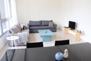 Modern 3BR Apt next to Hotel Dieu - Beirut - 8