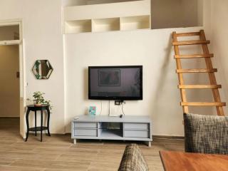 Spacious 2 Bedroom Apt In Mar Mikhael - Beirut - 3
