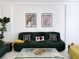 Chill 2Br haven Gemmayze - Beirut - 3