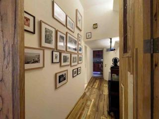 Designer 1BR apt in Gemmayze - Beirut - 4