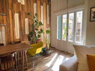 Designer 1BR apt in Gemmayze - 2