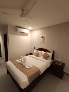 Hotel Monsoon Palace Guwahati - Guwahati - 6