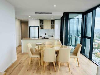 Burleigh Seaside Sanctuary - 6