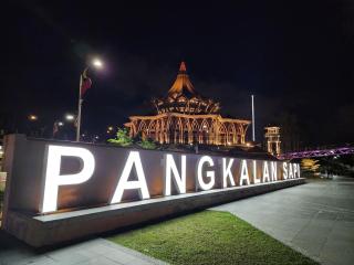 Riverbank Suites Kuching Waterfront - Kuching - 2
