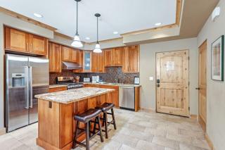 Luxurious Modern Condo! - SM #207 - Bear Valley - 5