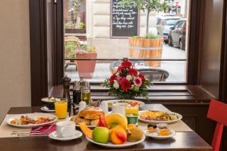 Three Corners Hotel Art - 4