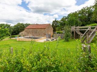 Holiday Home in Loubejac with Bubble Bath - Loubejac - 3