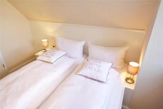 Haus-Kaept-n-Hein-Cors-1-OG-DG-Wohnung-04 - 8