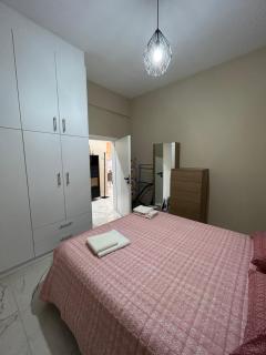 Silver House - Asímion - 2