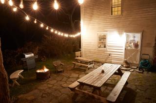 Charming farmhouse retreat w fire pit and fully stocked kitchen - Rensselaerville - 0