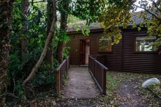 Heron Lodge with Hot-tub - 3