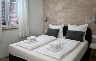 Gorgeous Home In Rojci With Kitchen - Kaštelir (Castellier) - 3