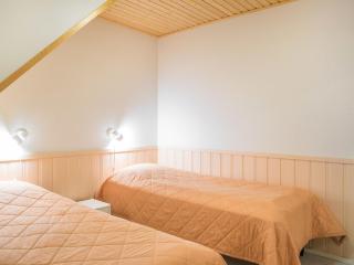 Holiday Home Yllästar 1 as 210 - la-la by Interhome - Äkäslompolo - 2