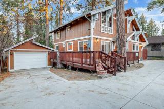 The Cozy Castle at Big Bear~Hot Tub~Games~Central Retreat~ - 6