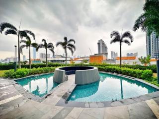 2R2B*1-6+1 Pax*KL City*10mins-KLCC - Kuala Lumpur - 9