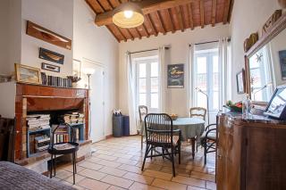 La Maison et son jardin clos - 1