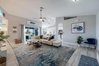 Super Central Location! - Private Saltwater Pool -Villa Cape Away - Roelens Vacations - Cape Coral - 6