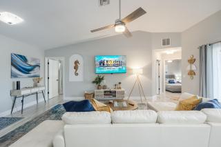 Super Central Location! - Private Saltwater Pool -Villa Cape Away - Roelens Vacations - Cape Coral - 2
