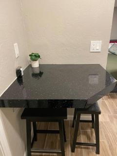 New Midtown Studio with Full Kitchen (Unit C) - 8