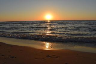 4BR Spacious Condo, Private Lake MI Beach Access, Outdoor Heated Pool - 9