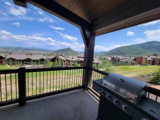 Spectacular Mountain views Year round! - 2