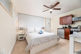 Ocean Breeze Free Parking Apt 2 - Fort Lauderdale - 9