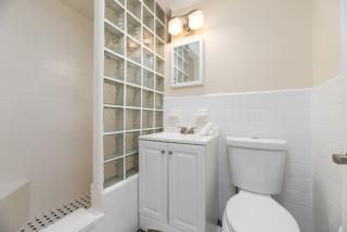 Ocean Breeze Free Parking Apt 2 - Fort Lauderdale - 8