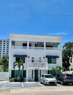 Ocean Breeze Free Parking Apt 2 - Fort Lauderdale - 7