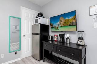 Short Walk to Wilton Drive Apt5 - Fort Lauderdale - 6