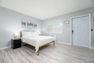 Just Off Wilton Drive Apt 5 - Fort Lauderdale - 0