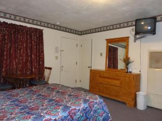 Theater Motel - Westfield - 7