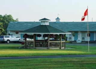 Theater Motel - Westfield - 5