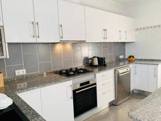 Charming 5 bed Private Villa - Quarteira - 7