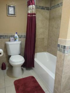 Affordable Two Bedroom Tropical Condo - Private Beach, Pools, Hot Tub - 1